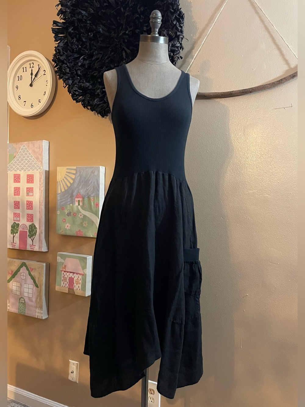 Inizio Women’s Black Sleeveless Midi Tank Dress with Side Pocket